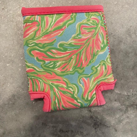 Lilly Pulitzer In the Bungalows Pink Green Floral Beer Coozie Cozy Insulated - Picture 3 of 3